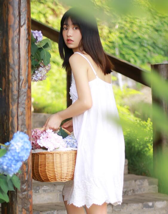 成人免費午夜在線(xiàn)觀(guān)看