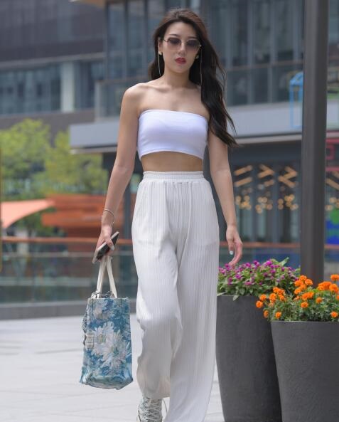 國(guó)外色情又大又粗又黃的電影