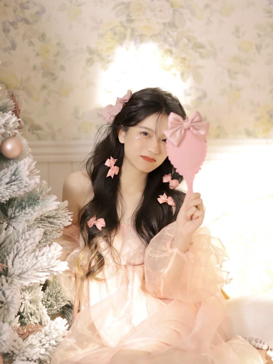 花蝴蝶在線(xiàn)視頻播放免費觀(guān)看