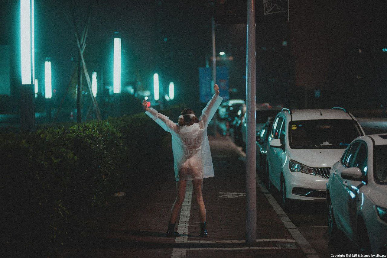 歐美成人無(wú)碼午夜視頻