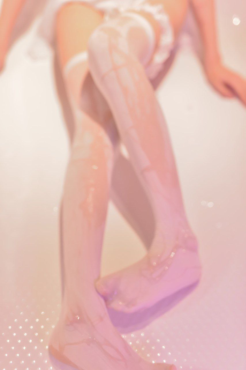 三級床上祼體視頻