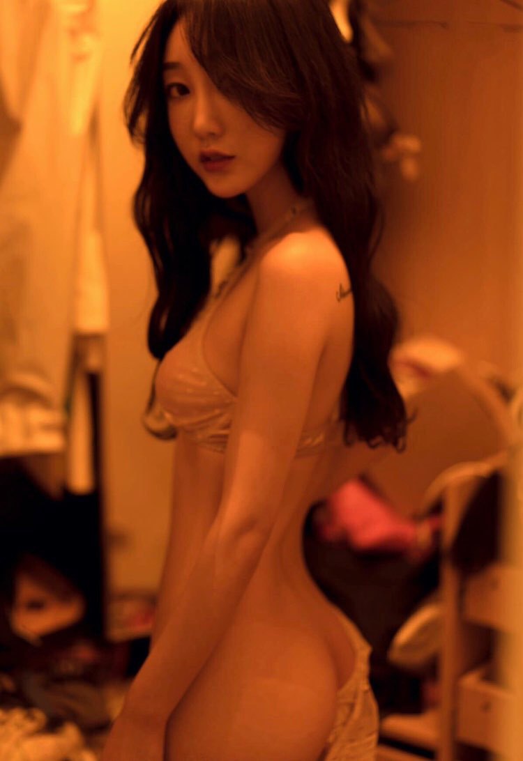 國產(chǎn)精品呻吟久久人妻無(wú)嗎